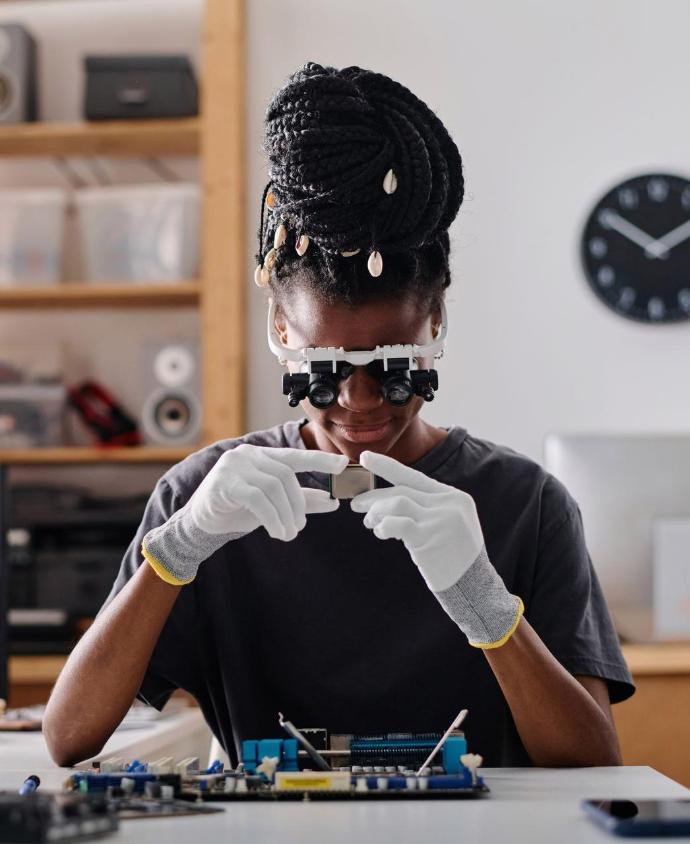 UNITECNAR - PREGRADO EN INGENIERÍA ELECTRÓNICA COLOMBIA